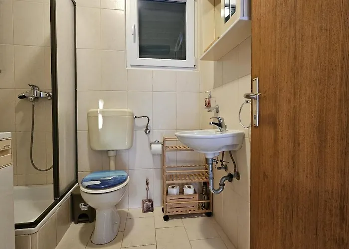 With Parking Space - 17492 Apartman